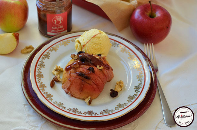 Mere coapte cu miere si inghetata