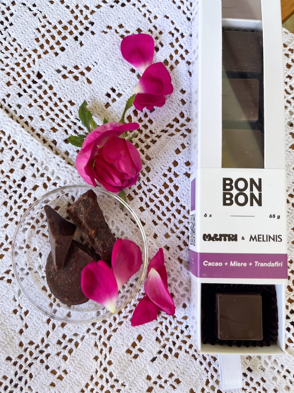 BonBon cu Ciocolată Bean-to-Bar și Miez de Melinis de trandafir, 6 bucăți